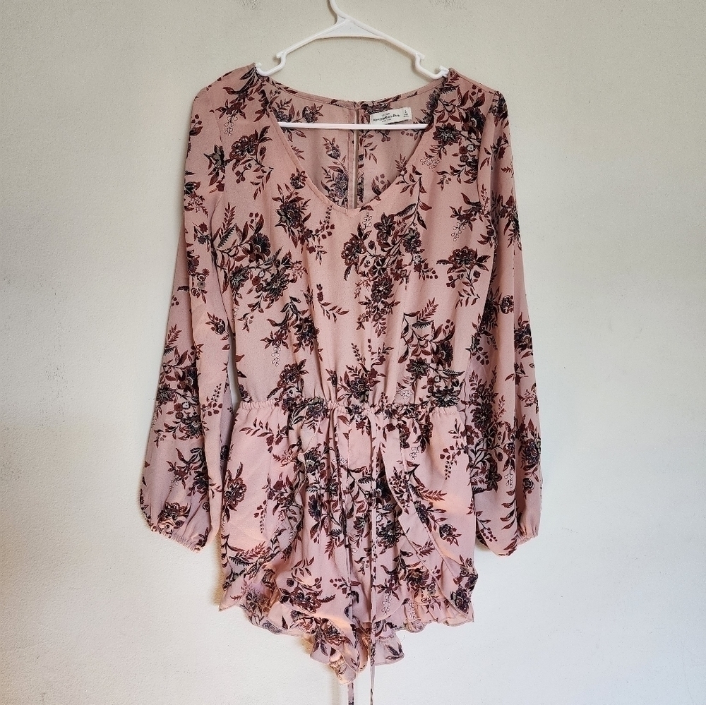 Abercrombie & Fitch Pink Floral Long-Sleeve Romper size Small